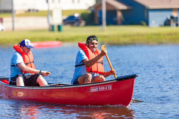 3CanoeRace_35