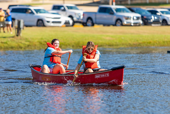 3CanoeRace_30