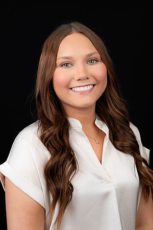 SP25 Career Closet Headshots 28