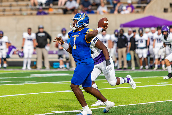 FA22- Murphy USA Football1140