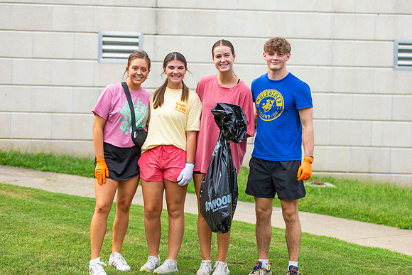 Campus Clean Up_21