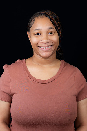 SP25 Career Closet Headshots 32