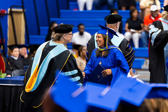 SAUSummerCommencement25_98