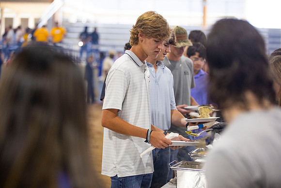 Freshman Steak Dinner308
