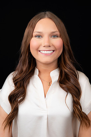 SP25 Career Closet Headshots 27