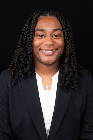 SP25 Career Closet Headshots 30