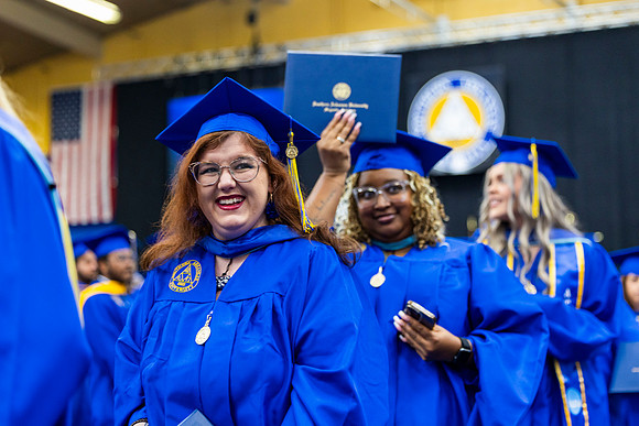 SAUSummerCommencement25_148