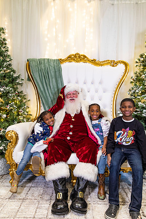 Photos with Santa_23