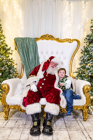 Photos with Santa_44
