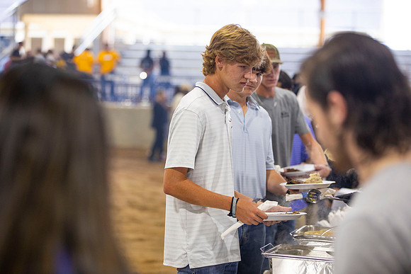 Freshman Steak Dinner309