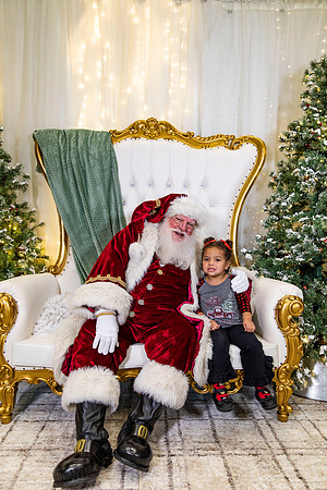 Photos with Santa_51